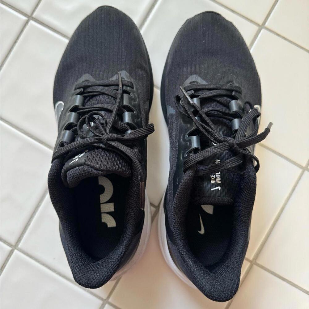 Womens Nike Winflo 09 Running Shoes (SIZE 6)